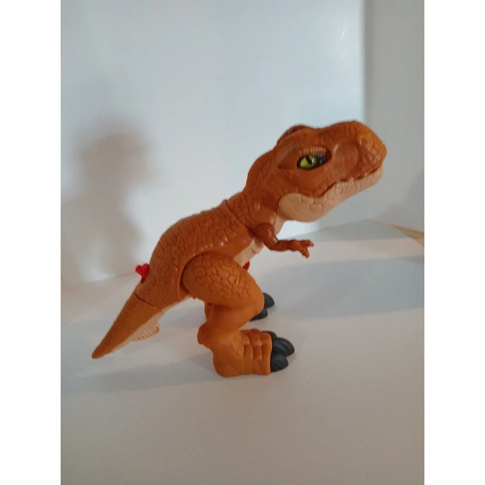 JURASSIC WORLD THRASHIN ACTION T-REX DINOSAUR MATTEL 2021